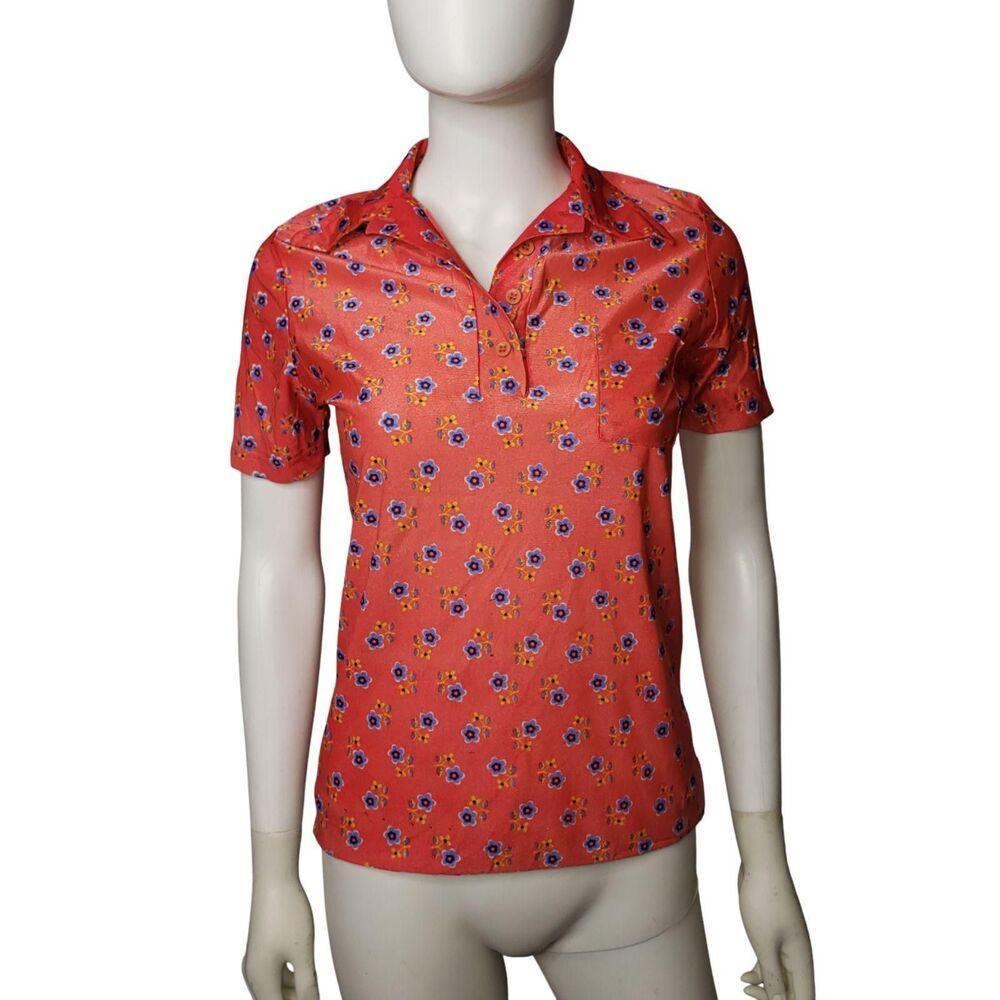 Vintage Skyr Shirt Womens Medium Red Blue Floral Short Sleeve Button Up 70s USA